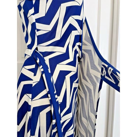 DVF Diane Von Furstenberg Iconic Silk Wrap Dress Betsy Blue White Sz 2 Geometric - Picture 5 of 16